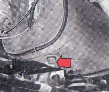 Volvo B10M Mk I Engine oil drain plug on reserve tank